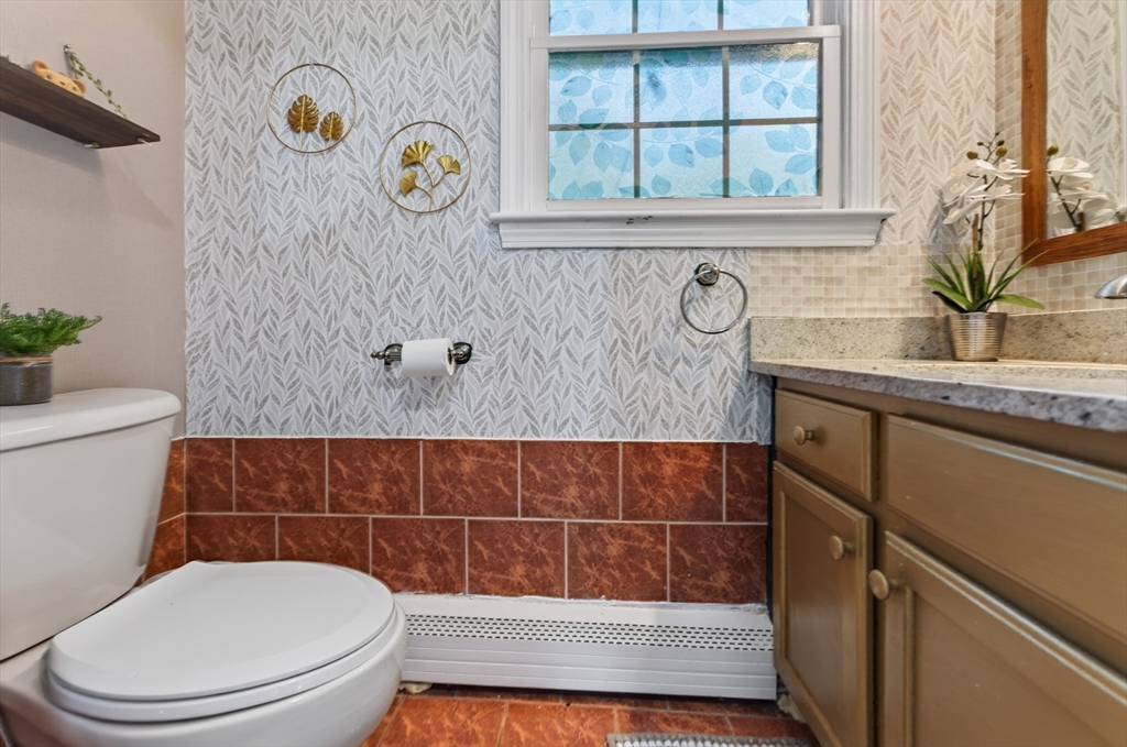 36 Shirley Road Shrewsbury, MA 01545 - Photo 13 of 32 Gallery Image 13