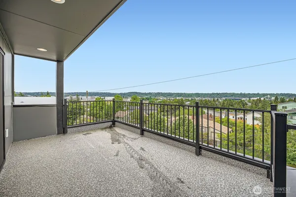 $999,800 | 5930 18th Avenue South, Seattle, WA 98108
