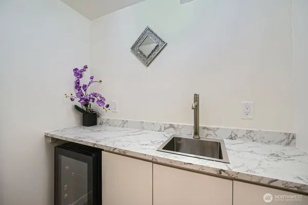 $999,800 | 5930 18th Avenue South, Seattle, WA 98108