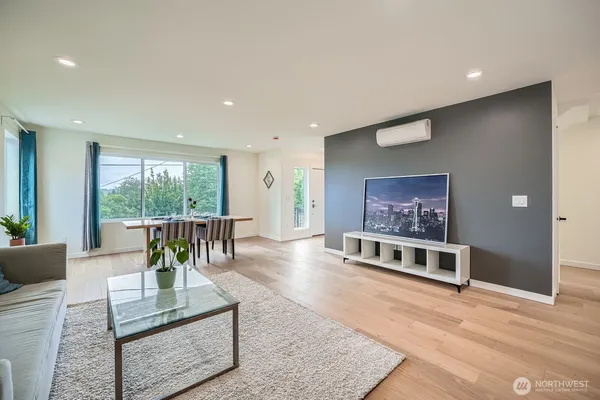 $999,800 | 5930 18th Avenue South, Seattle, WA 98108