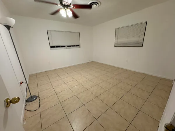 $3,200 | 198 Southwest 15th Street, Boca Raton, FL 33432