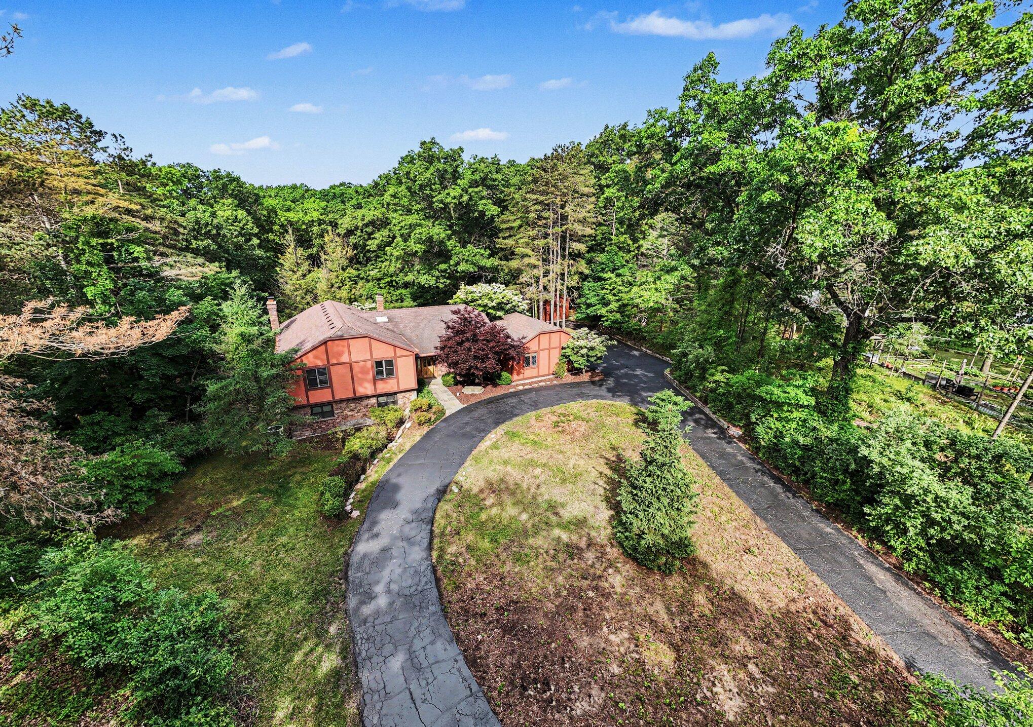 8735 Glen Nevis Road Northeast Ada, MI 49301 - Photo 6 of 54 006_file_2497