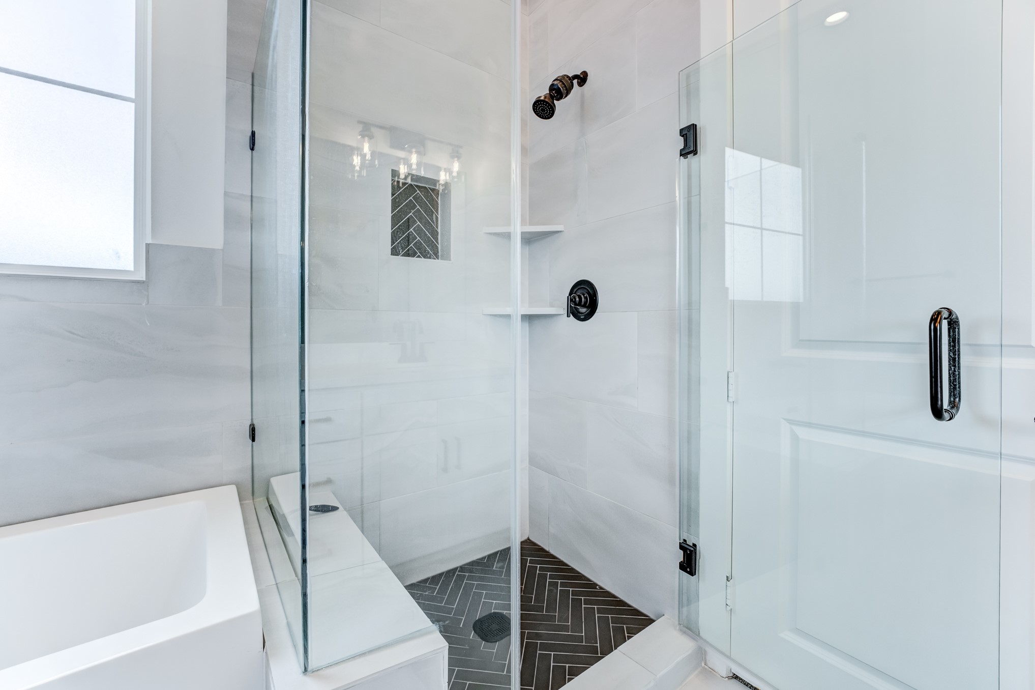 107 West Whitney Street, Unit E Houston, TX 77018 - Photo 6 of 48 a bathroom with a shower