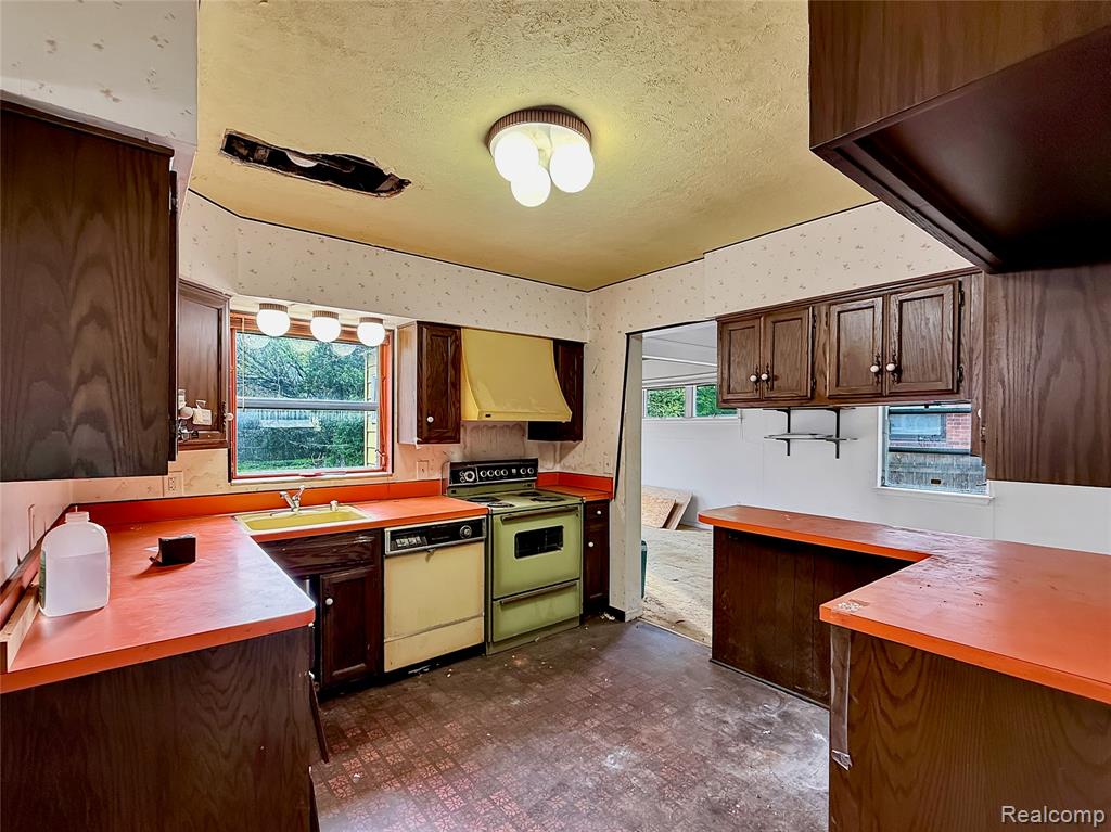 768 Washington Road Grosse Pointe, MI 48230 - Photo 11 of 54