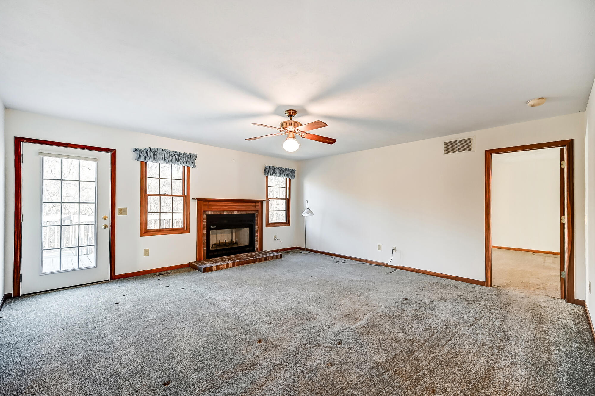 1065 Spring Falls Avenue Springfield, OH 45502 - Photo 15 of 68