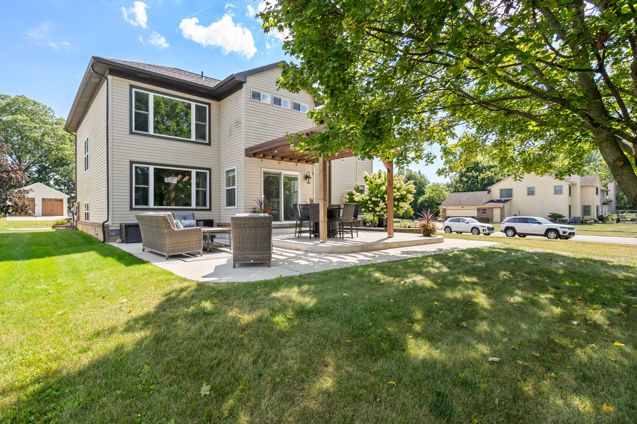 1431 Lee Wood Ridge Road Walled Lake, MI 48390 - Photo 5 of 52 Lee Wood-8