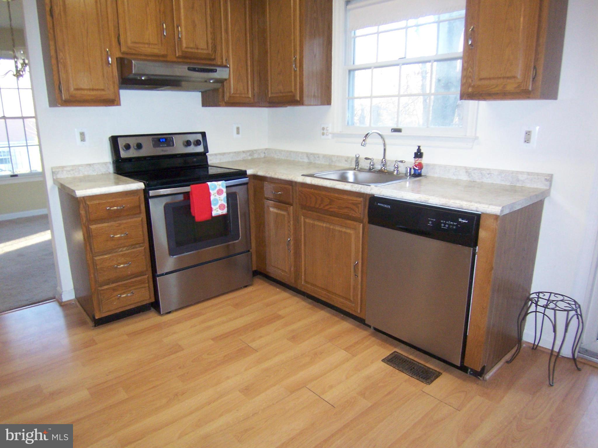 7809 Rippleview Lane Pasadena, MD 21122 - Photo 16 of 30 Kitchen