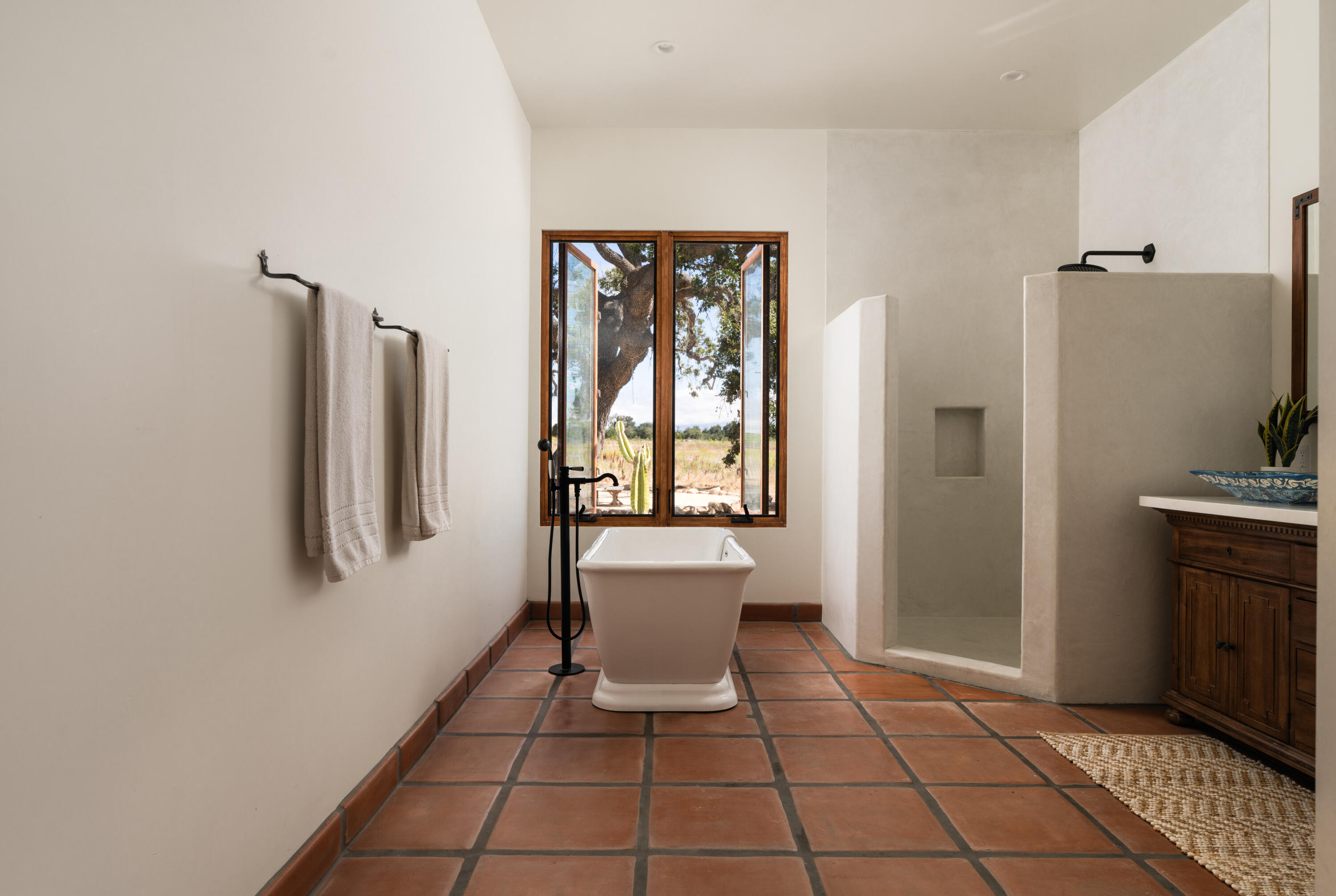175 White Oak Road Santa Ynez, CA 93460 - Photo 19 of 44 Primary Bathroom