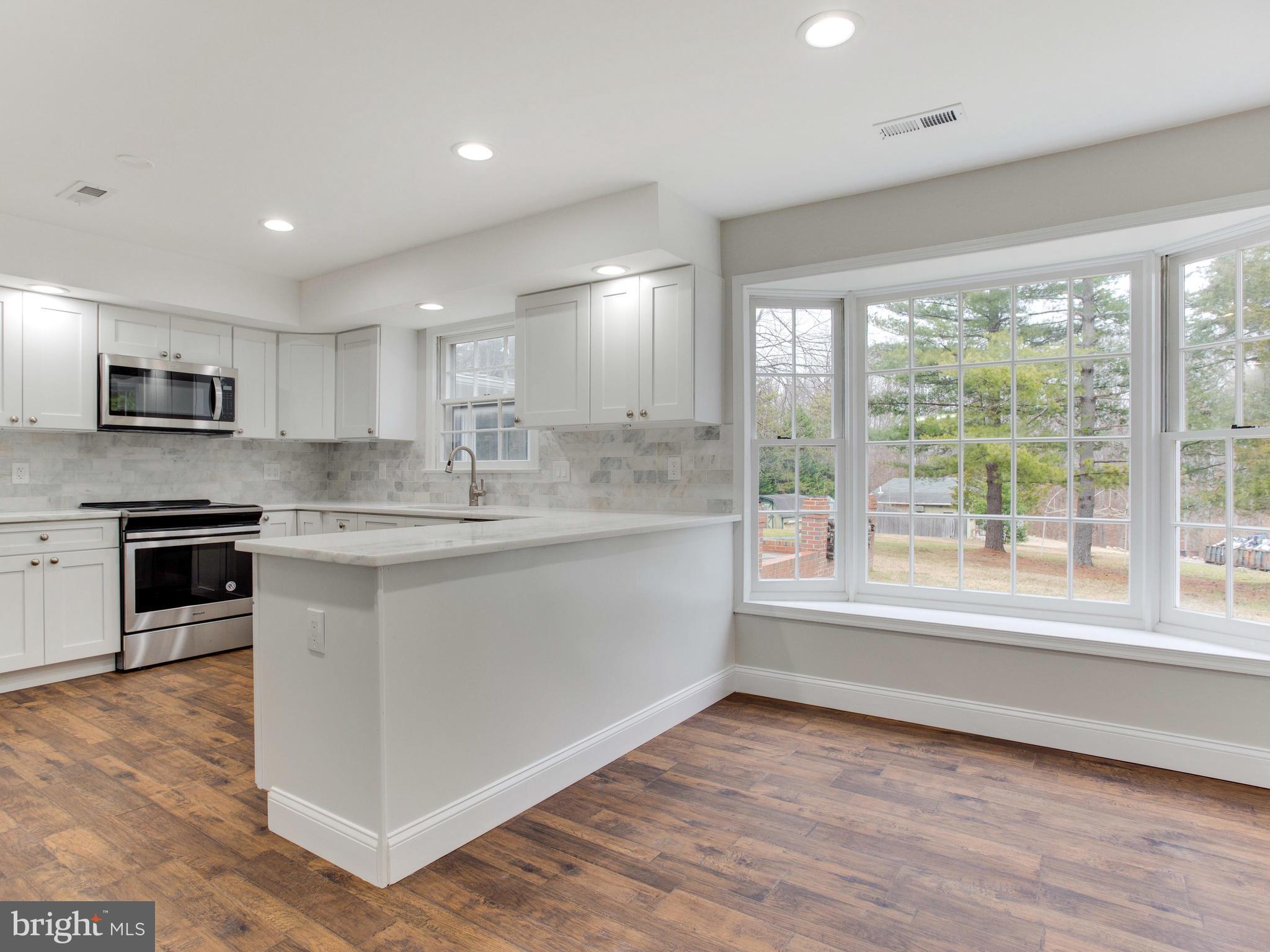 6804 Burch Hill Road Brandywine, MD 20613 - Photo 11 of 37 Kitchen