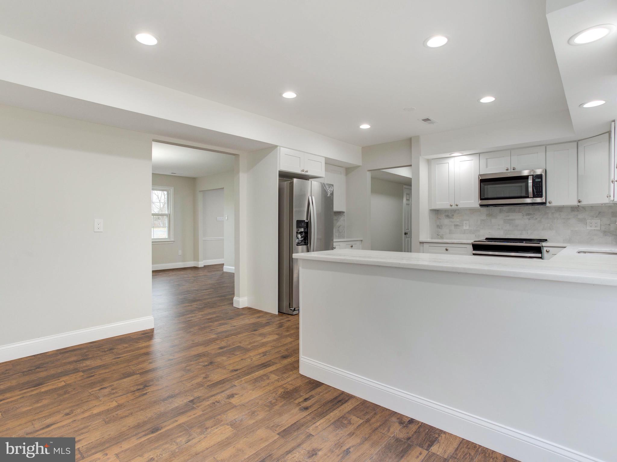 6804 Burch Hill Road Brandywine, MD 20613 - Photo 12 of 37 Kitchen