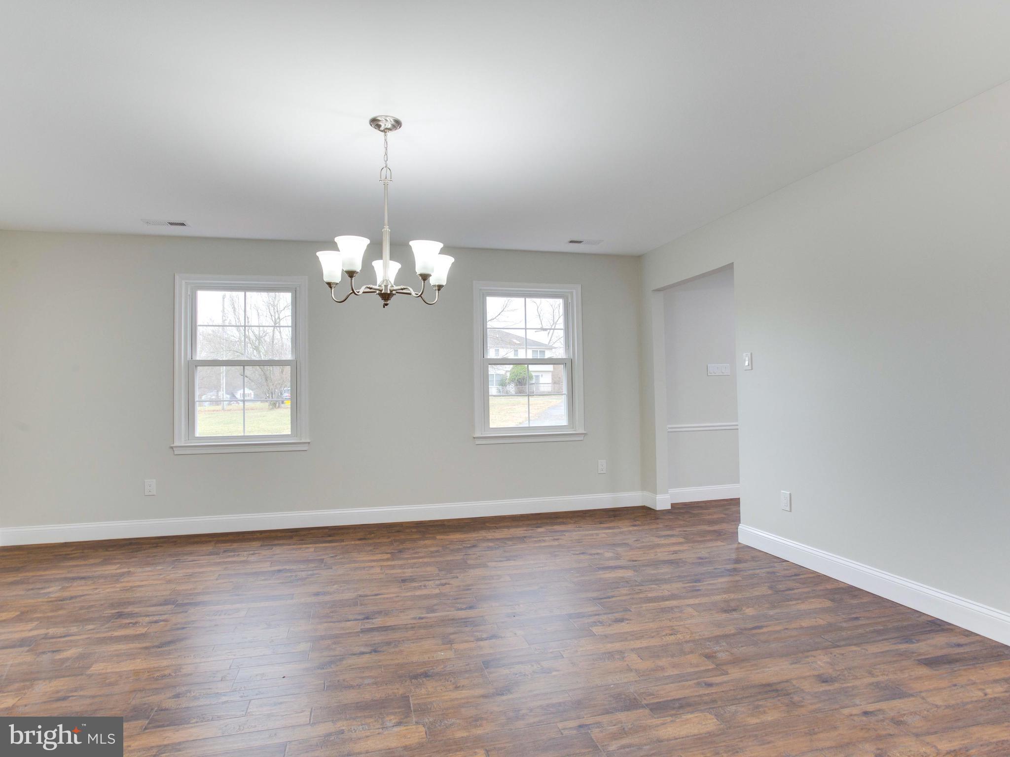 6804 Burch Hill Road Brandywine, MD 20613 - Photo 17 of 37 Dinning room