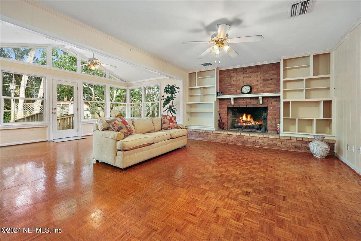 1452 Seminole Road Atlantic Beach, FL 32233 - Photo 9 of 26 09-Family Room