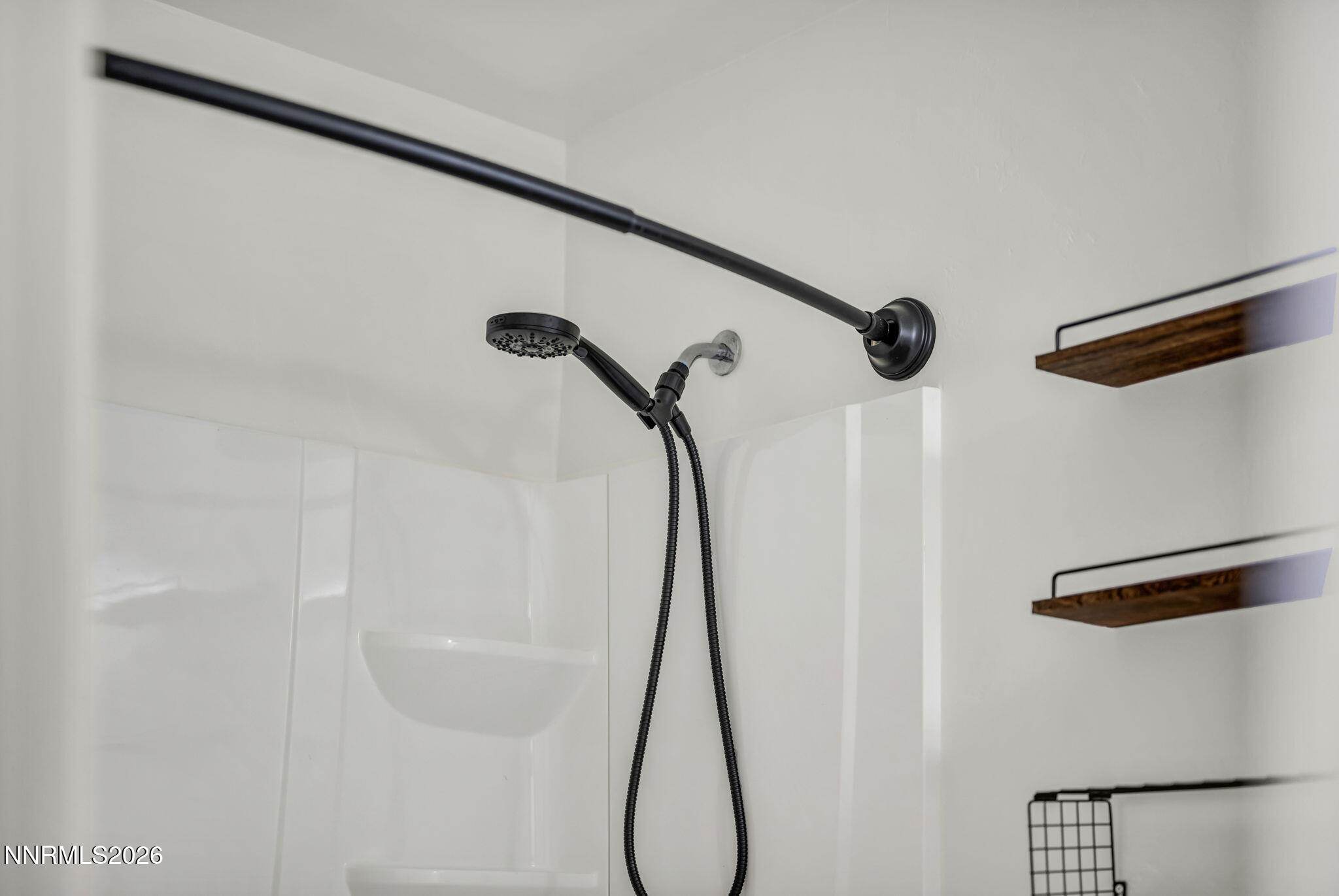 7575 Halifax Drive Reno, NV 89506 - Photo 31 of 58 a bathroom with a shower