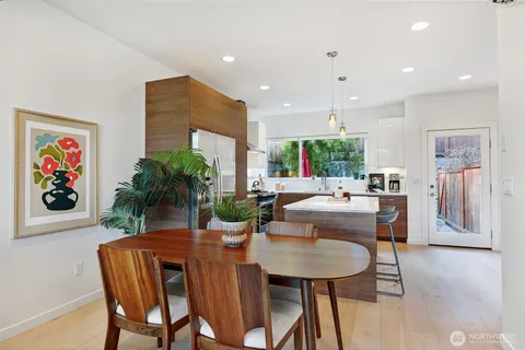 $939,000 | 171 21st Avenue, Seattle, WA 98122