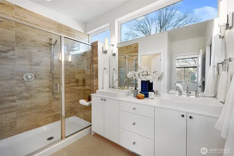 $939,000 | 171 21st Avenue, Seattle, WA 98122