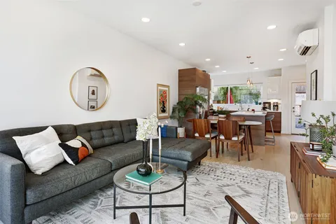 $939,000 | 171 21st Avenue, Seattle, WA 98122