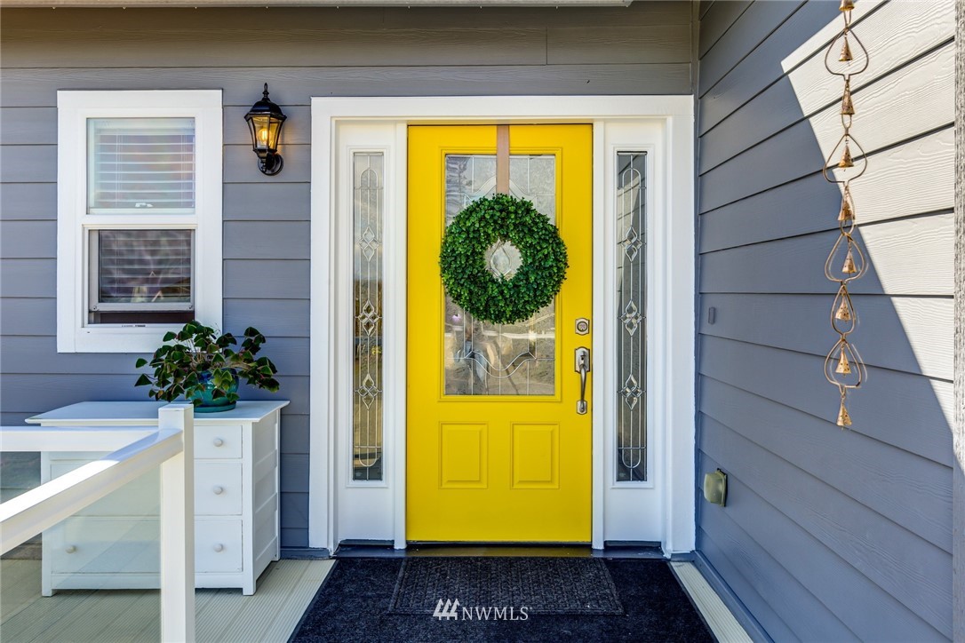 8159 Comox Road Blaine, WA 98230 - Photo 3 of 40 Gallery Image 3