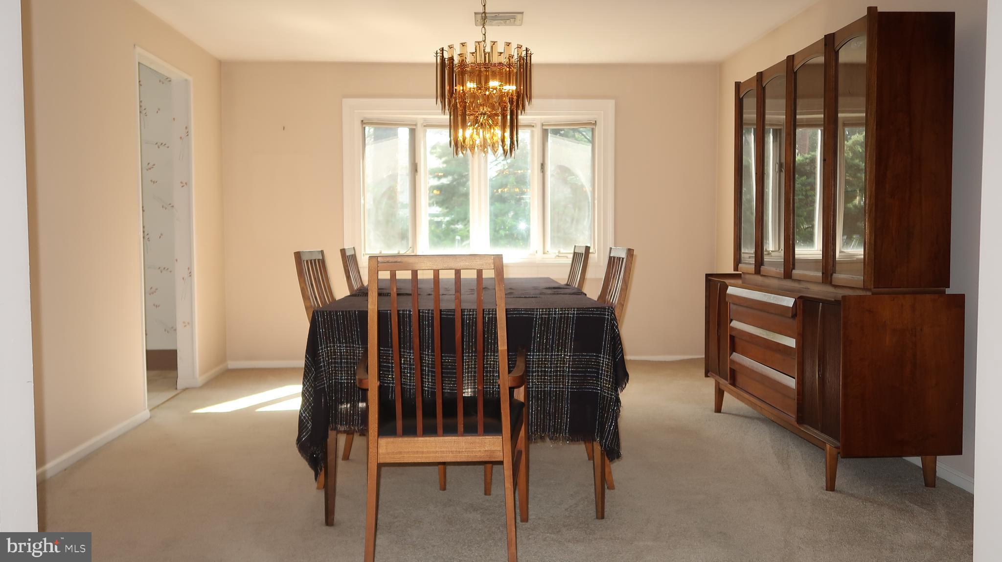 207 Fairfield Drive Wallingford, PA 19086 - Photo 11 of 28 Formal Dining Room