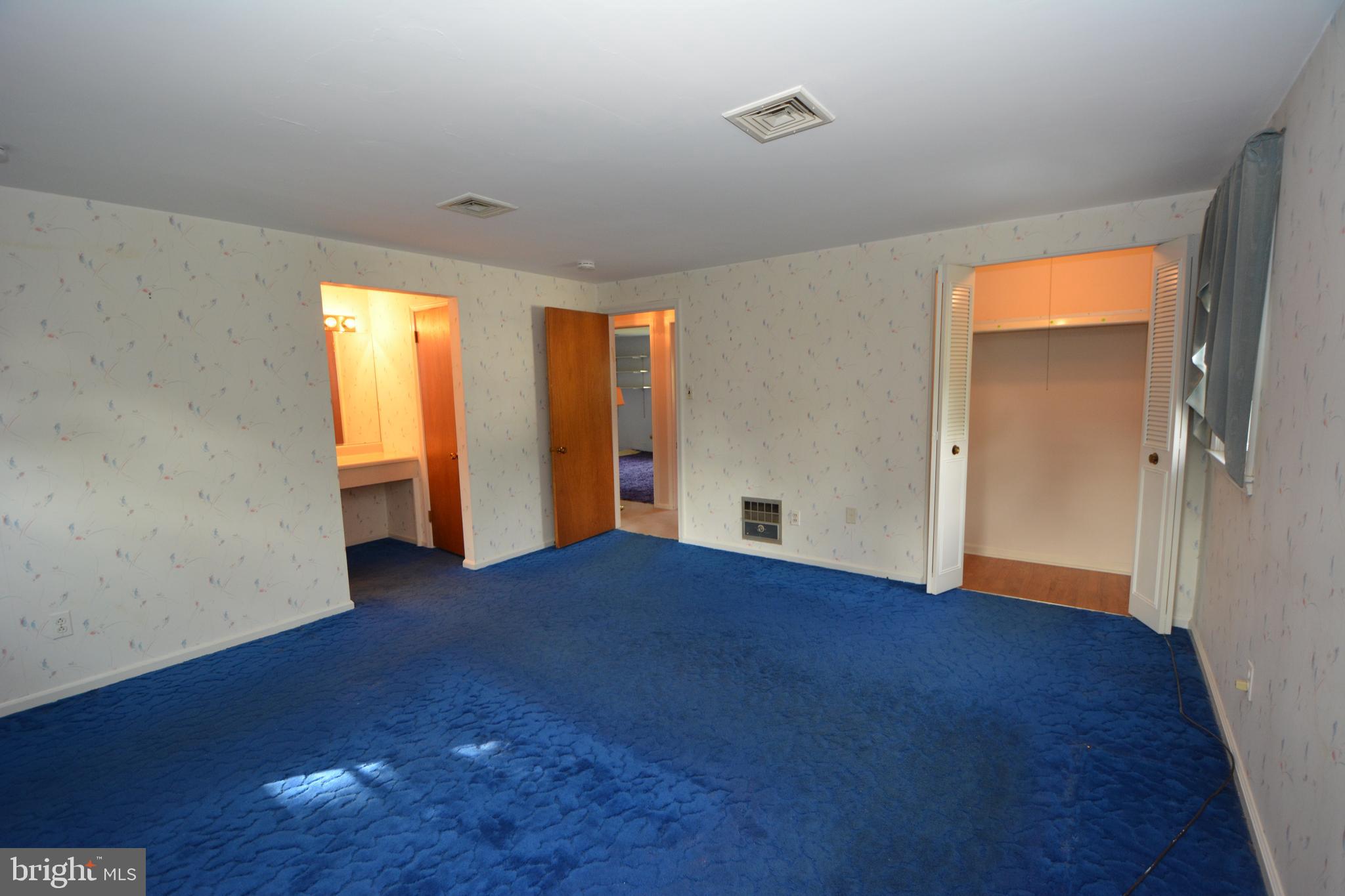 207 Fairfield Drive Wallingford, PA 19086 - Photo 17 of 28 Primary Bedrooom