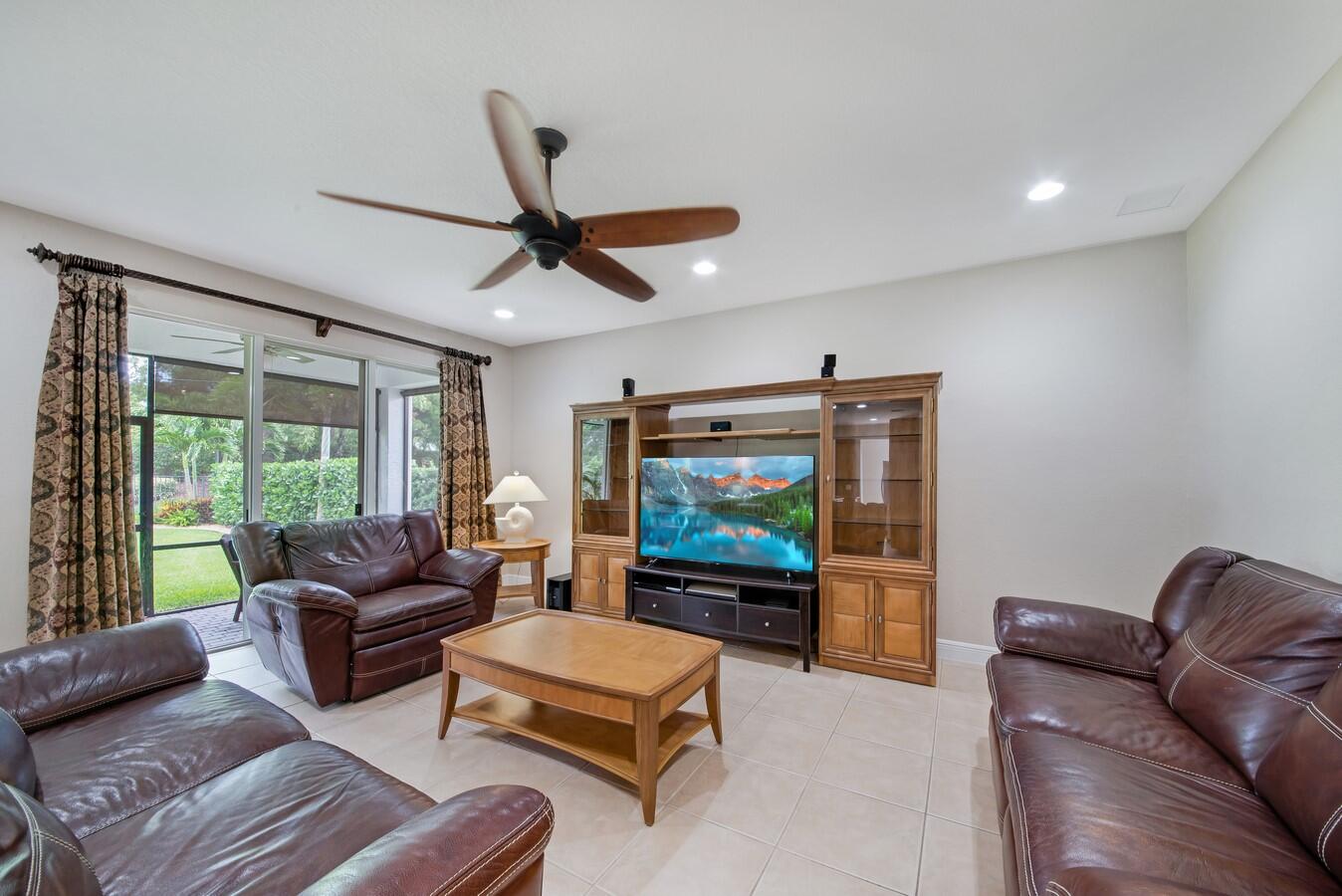 11073 Sunset Ridge Circle Boynton Beach, FL 33473 - Photo 15 of 83 Family Room