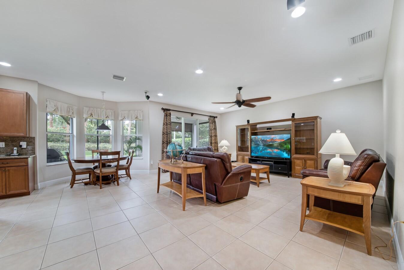 11073 Sunset Ridge Circle Boynton Beach, FL 33473 - Photo 16 of 83 Family Room
