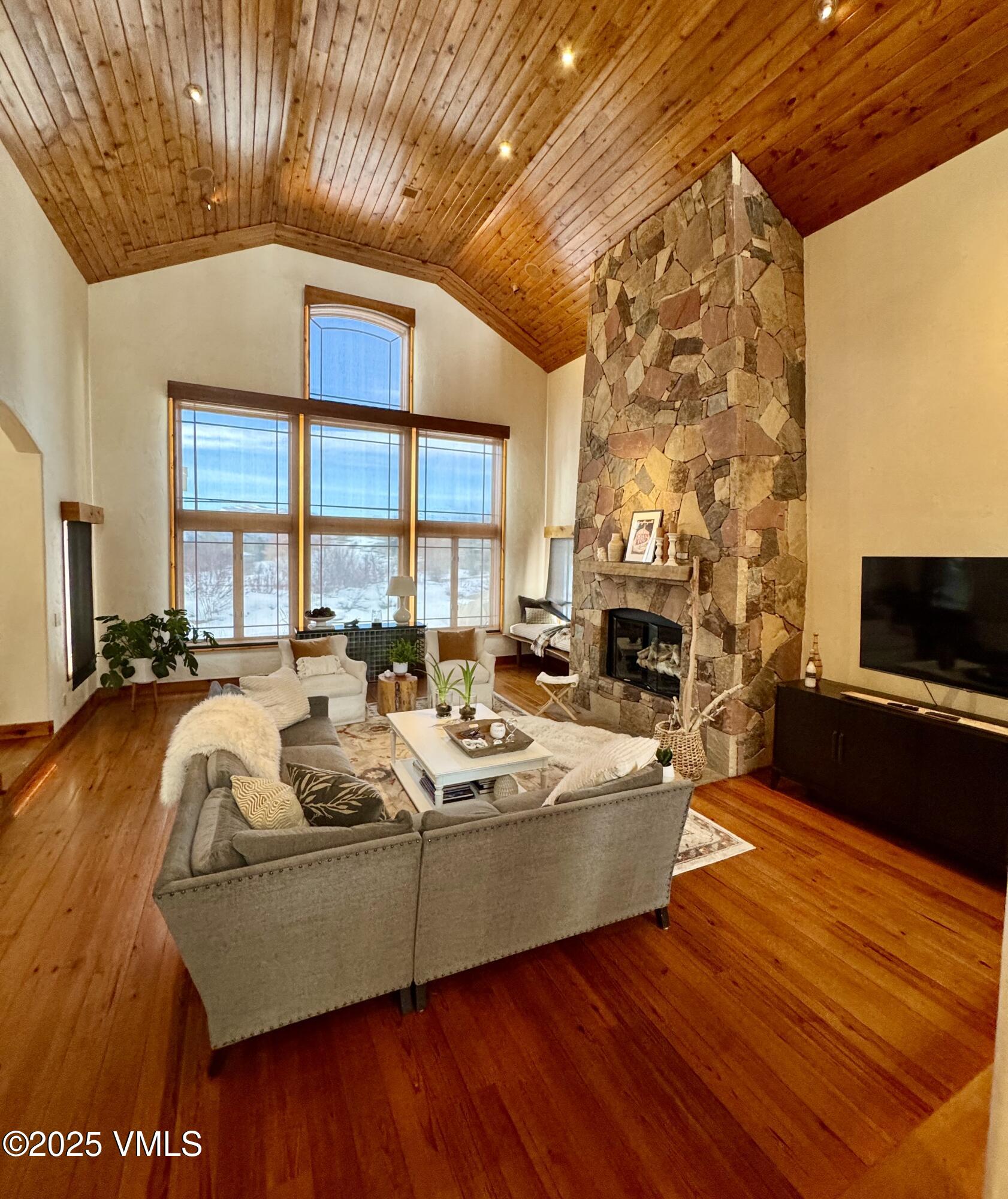 30 Shotgun Circle Edwards, CO 81632 - Photo 4 of 13 a living room with furniture and a flat screen tv