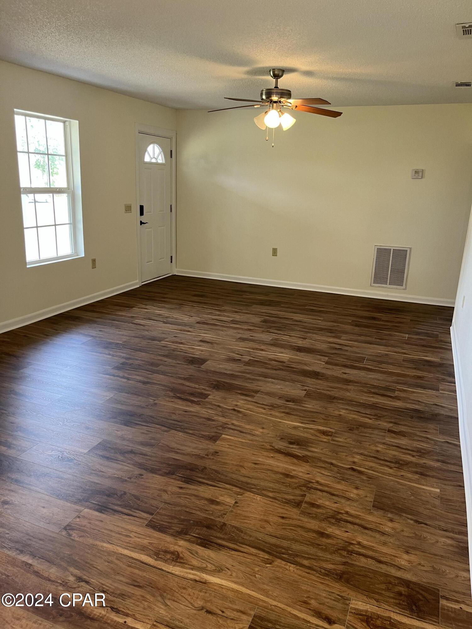 3526 Peanut Road Cottondale, FL 32431 - Photo 6 of 19