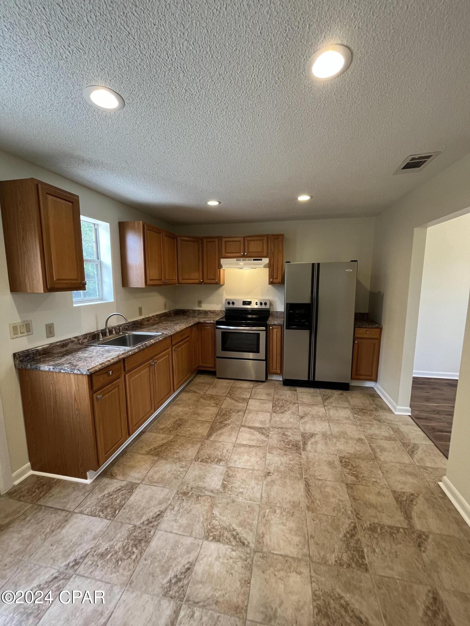 3526 Peanut Road Cottondale, FL 32431 - Photo 8 of 19