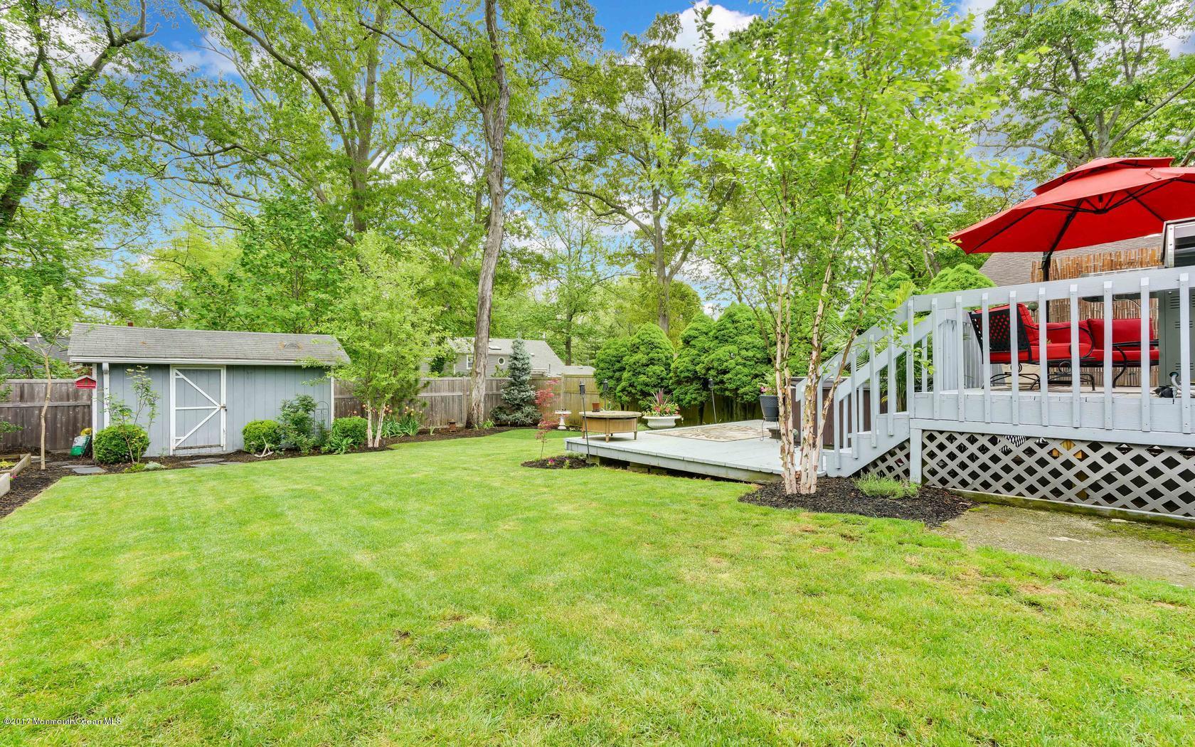 233 Highwood Road Oakhurst, NJ 07755 - Photo 28 of 30 31
