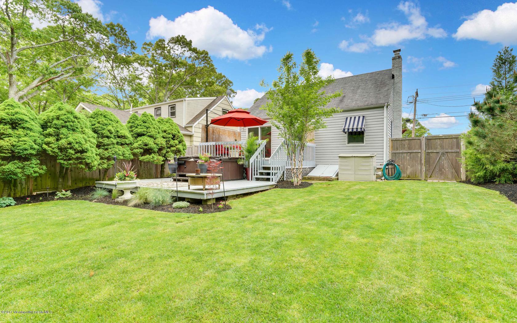 233 Highwood Road Oakhurst, NJ 07755 - Photo 30 of 30 33