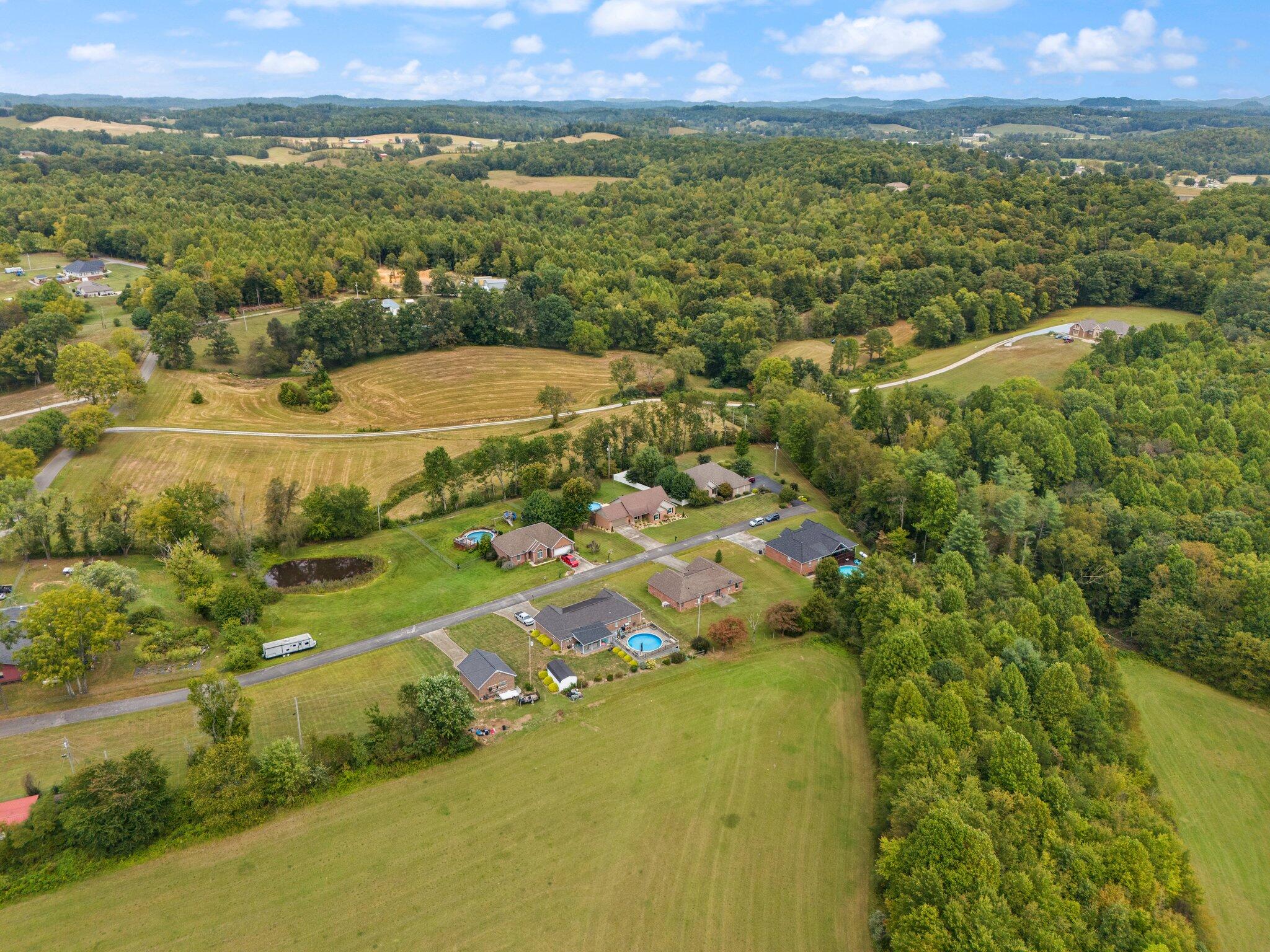 103 Rookwood Drive Corbin, KY 40701 - Photo 14 of 59 62-web-or-mls-DJI_20240912131928_0310_D