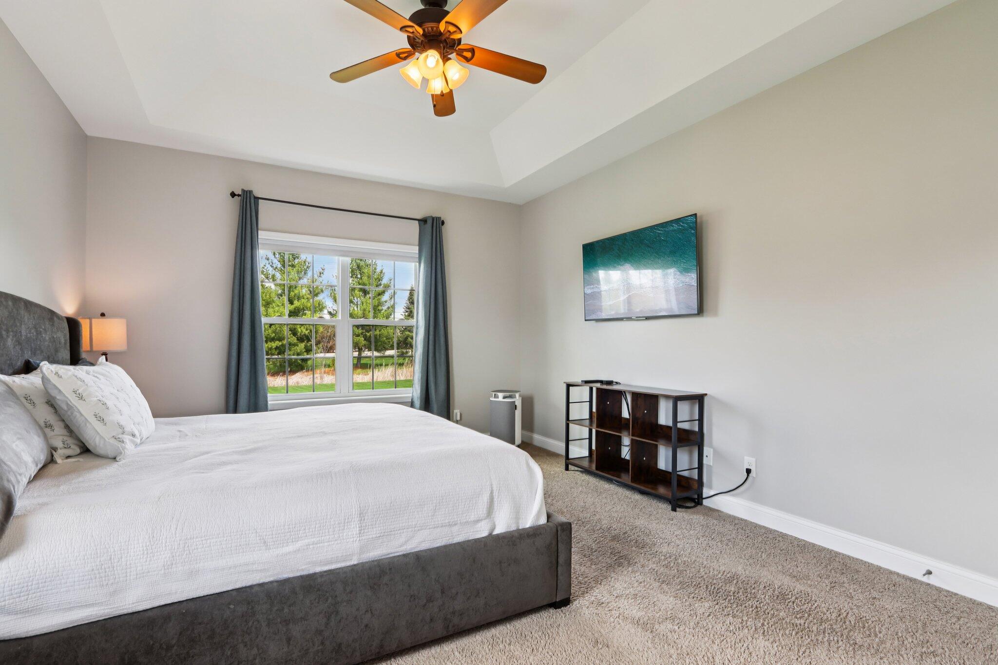 6408 Blue River Way Caledonia, WI 53402 - Photo 15 of 49 Primary bedroom view 2