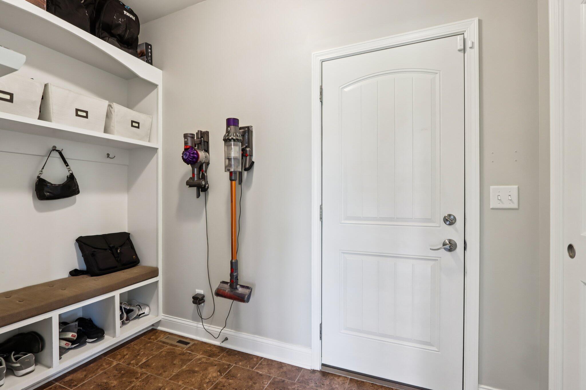 6408 Blue River Way Caledonia, WI 53402 - Photo 21 of 49 Mud room