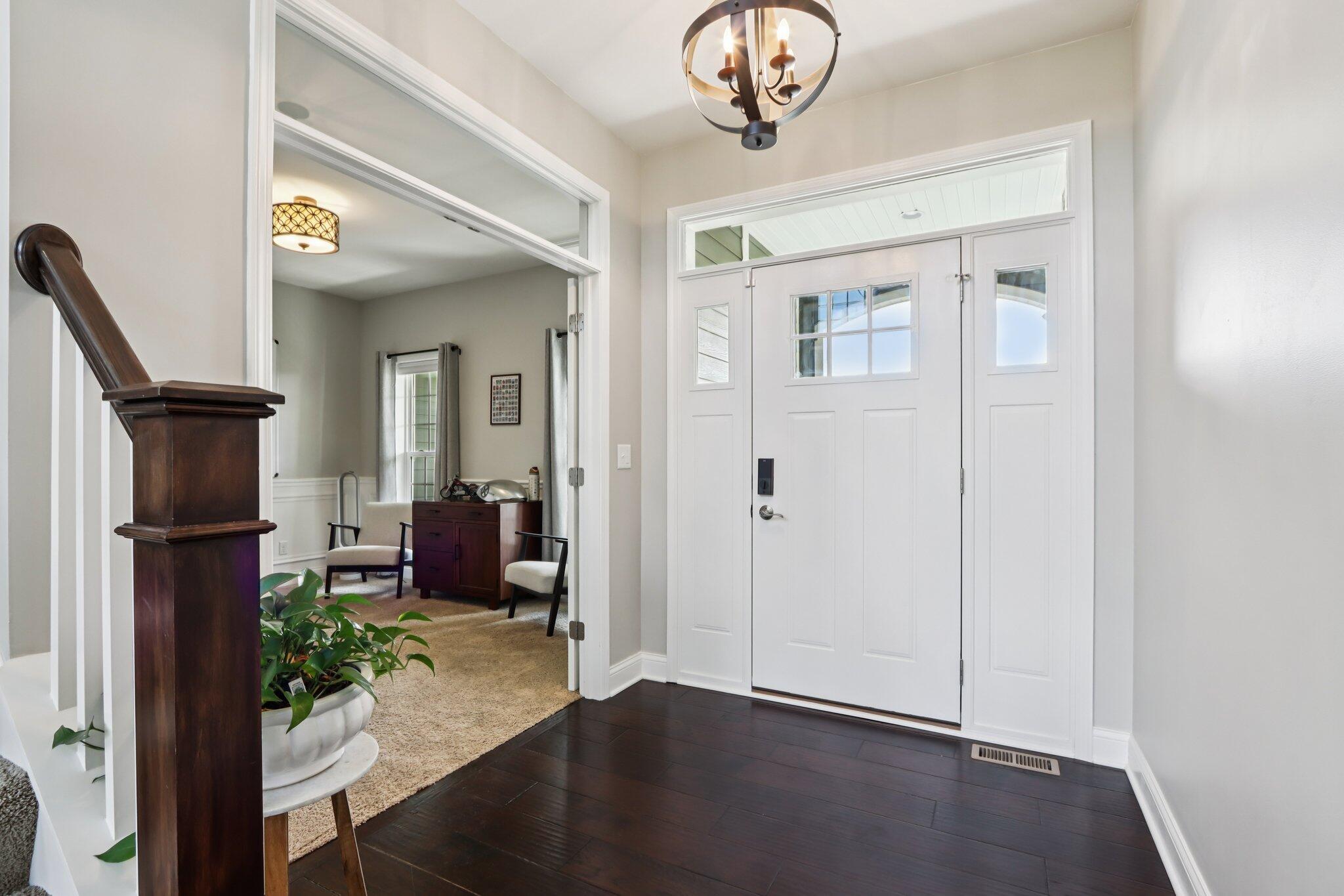 6408 Blue River Way Caledonia, WI 53402 - Photo 3 of 49 Entry/Foyer