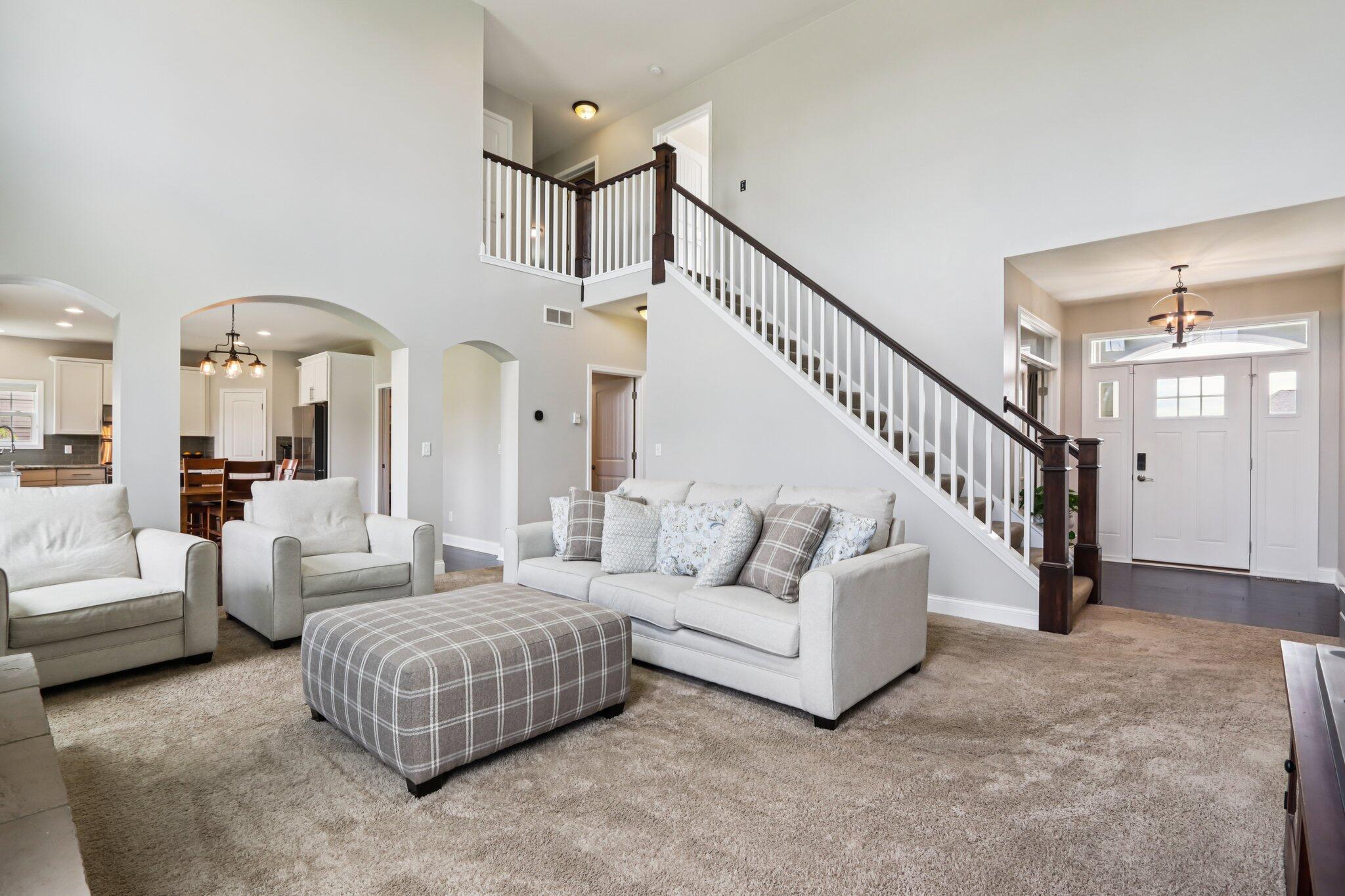 6408 Blue River Way Caledonia, WI 53402 - Photo 7 of 49 Great room