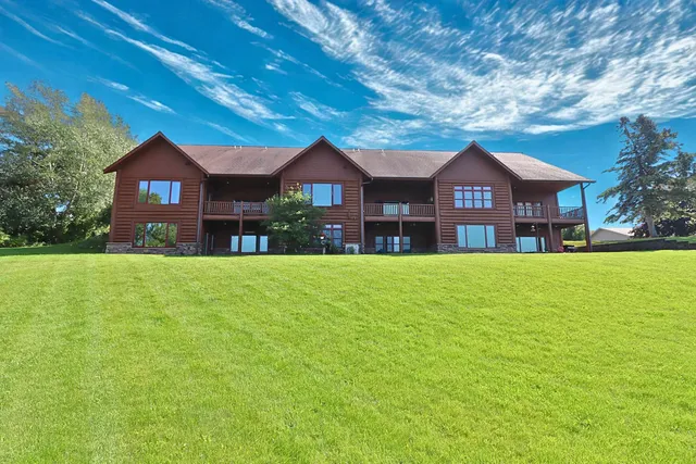 $354,900 | 2729 Lake Shore Drive East, Unit 4, Ashland, WI 54806
