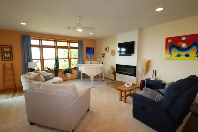 $354,900 | 2729 Lake Shore Drive East, Unit 4, Ashland, WI 54806