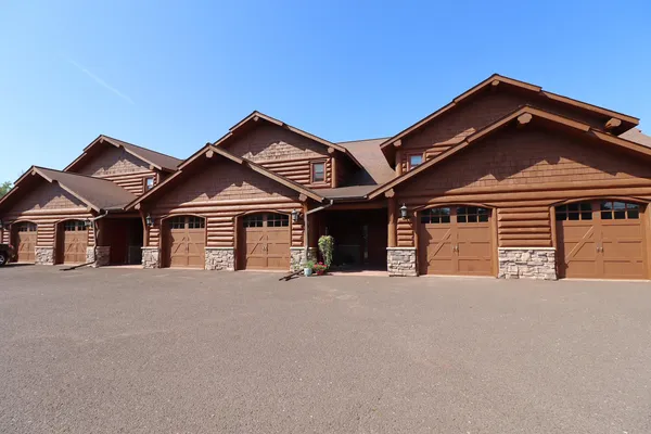 $354,900 | 2729 Lake Shore Drive East, Unit 4, Ashland, WI 54806
