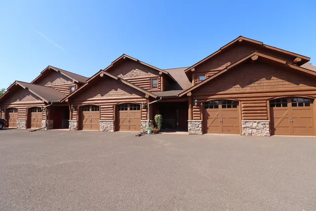 $354,900 | 2729 Lake Shore Drive East, Unit 4, Ashland, WI 54806