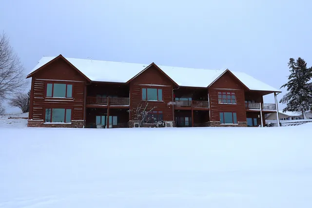 $354,900 | 2729 Lake Shore Drive East, Unit 4, Ashland, WI 54806