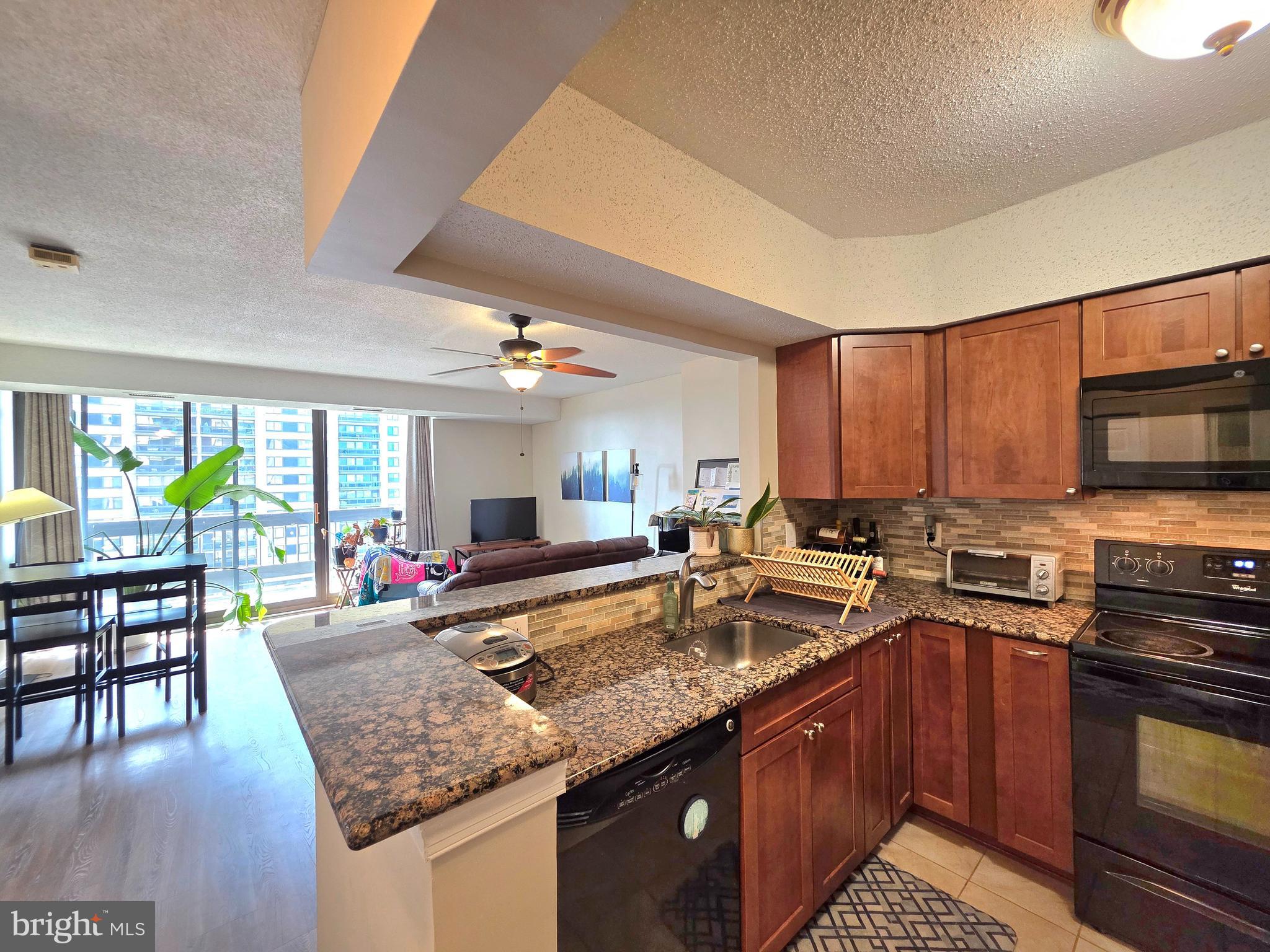 5505 Seminary Road, Unit 1817N Falls Church, VA 22041 - Photo 3 of 33 Kitchen