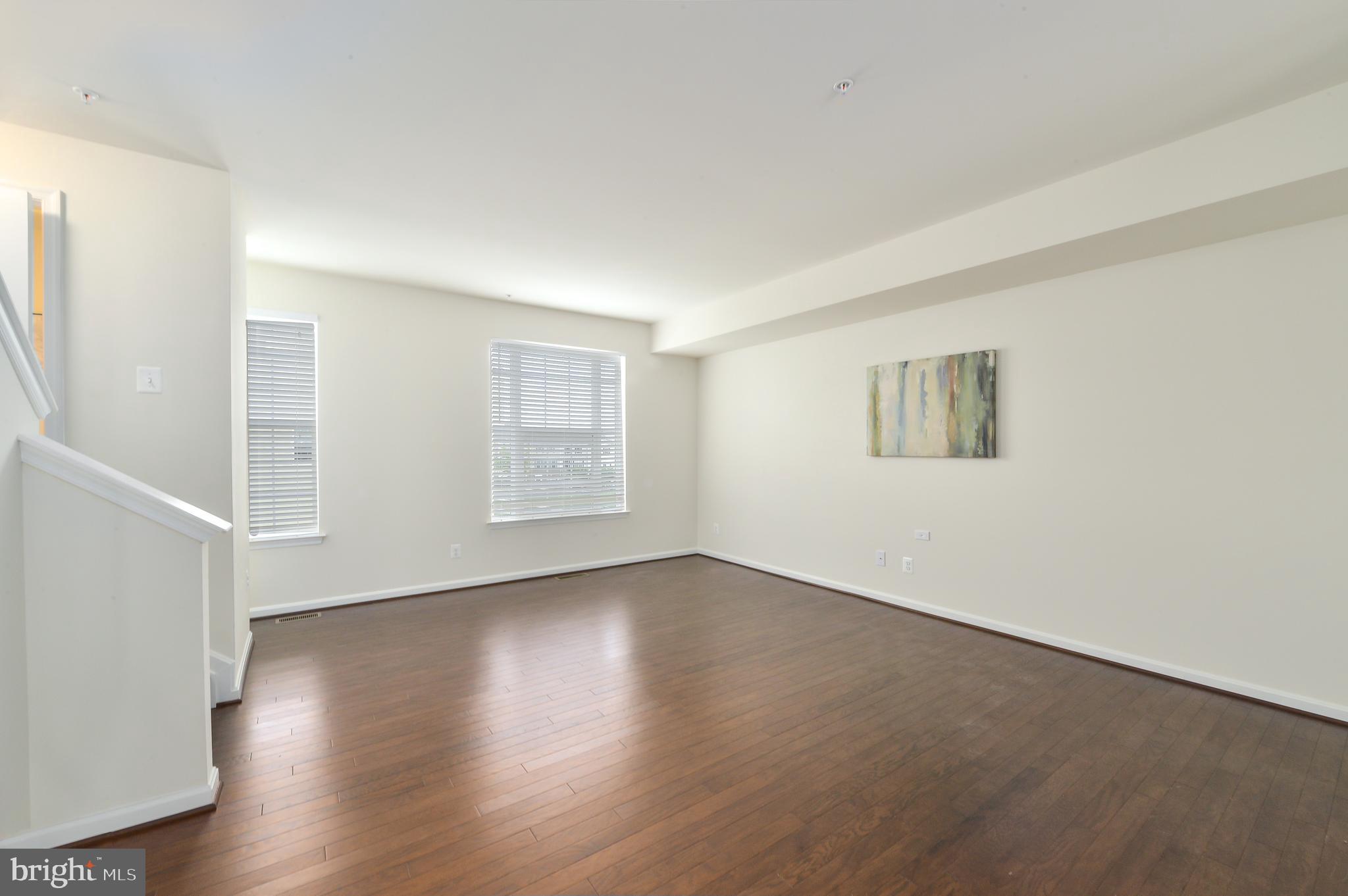 135 Hermans Way North East, MD 21901 - Photo 10 of 20 Spacious living room