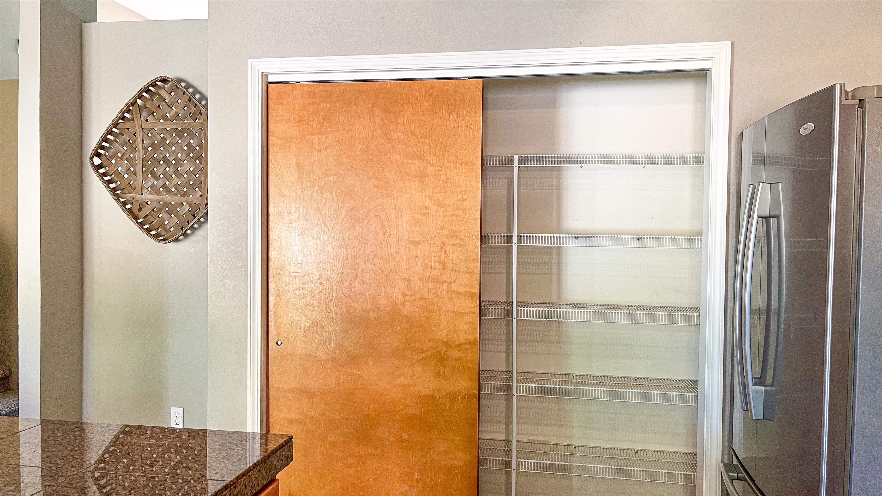 4904 South Ferrall Street Spokane, WA 99223 - Photo 8 of 28