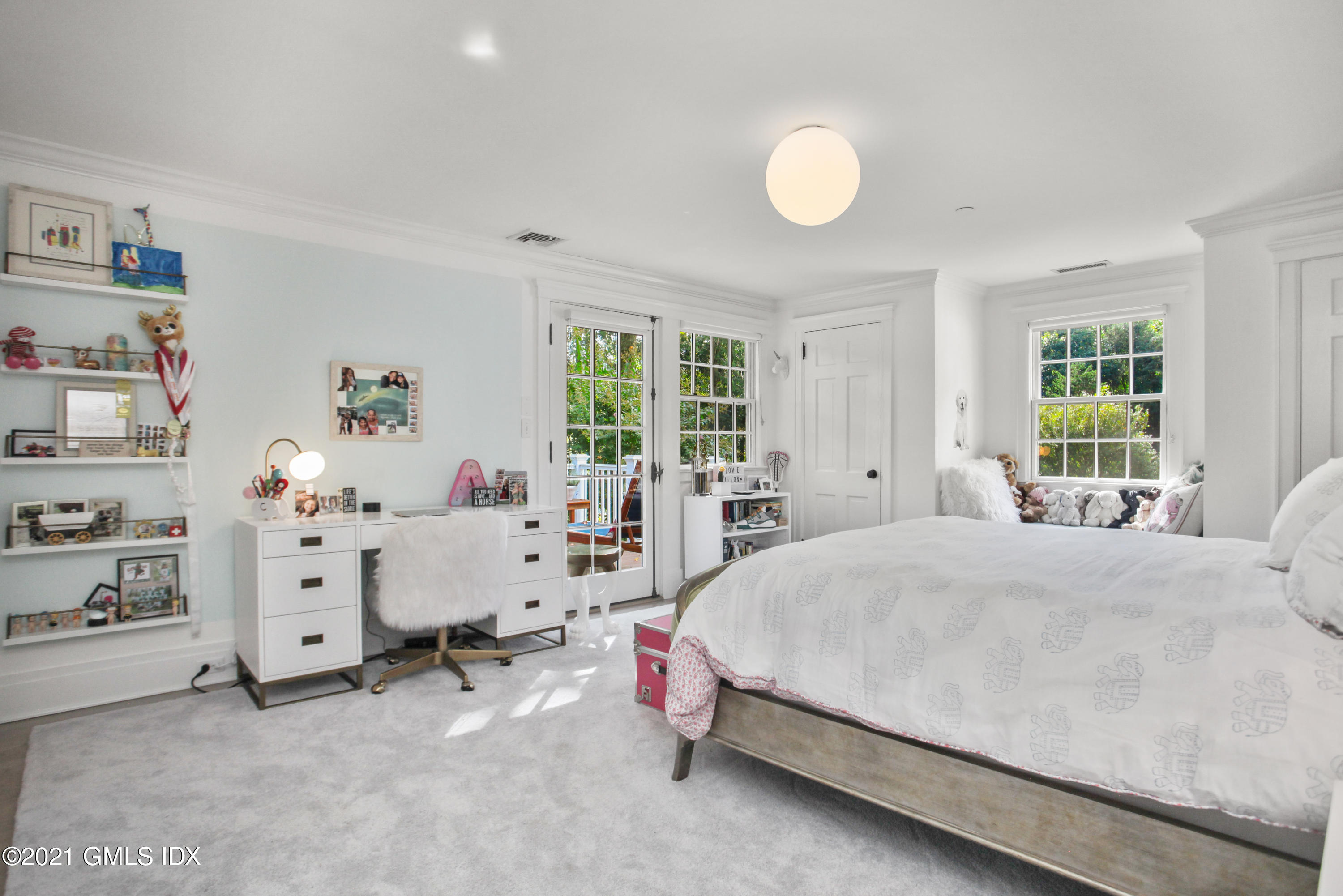 8 Cathlow Drive Riverside, CT 06878 - Photo 33 of 44 a bed room with a bed and a window