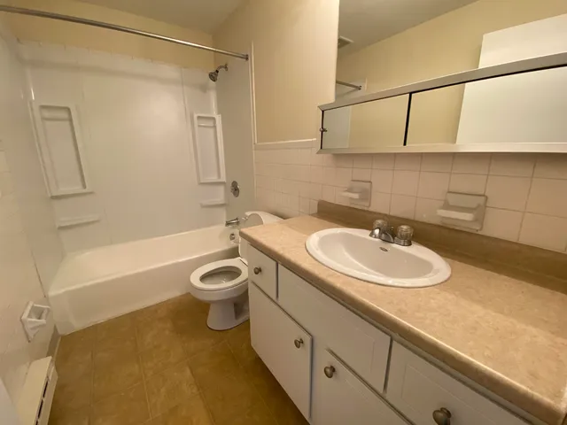 $1,850 | 29 Capron Road, Unit 53, Milford, NH 03055