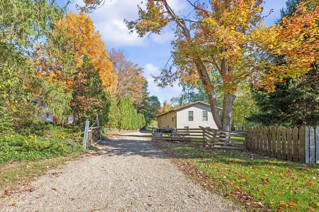 $275,000 | 3119 North US Highway 31, Niles, MI 49120