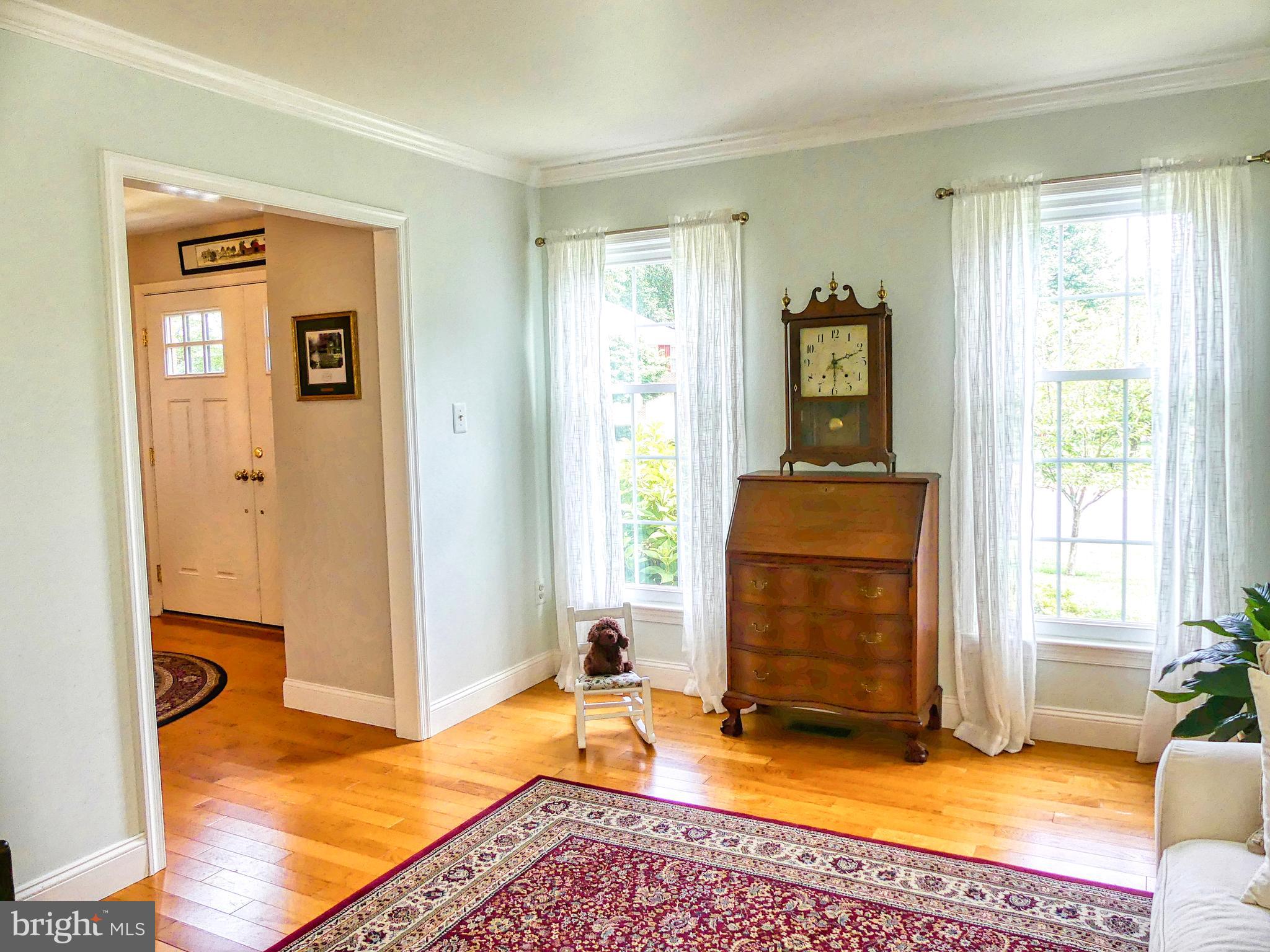 7808 Huntsman Boulevard Springfield, VA 22153 - Photo 19 of 53 Tons of natural light