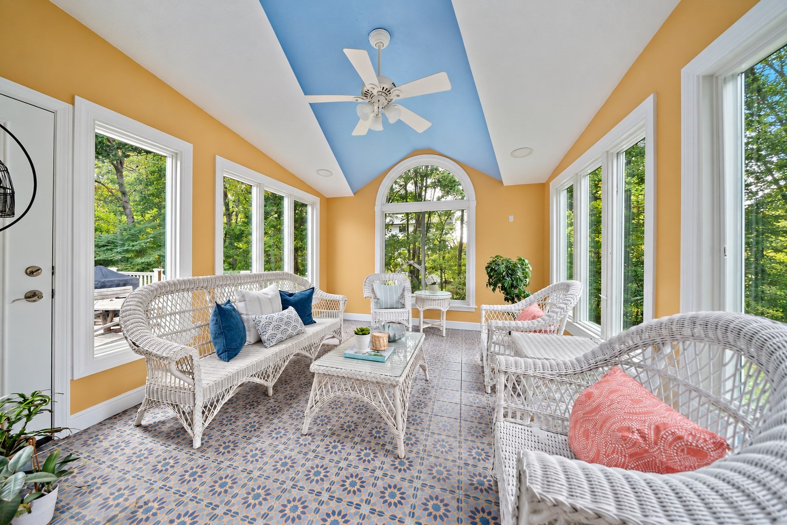 6 Seminole Road Canton, MA 02021 - Photo 12 of 34 Gallery Image 12