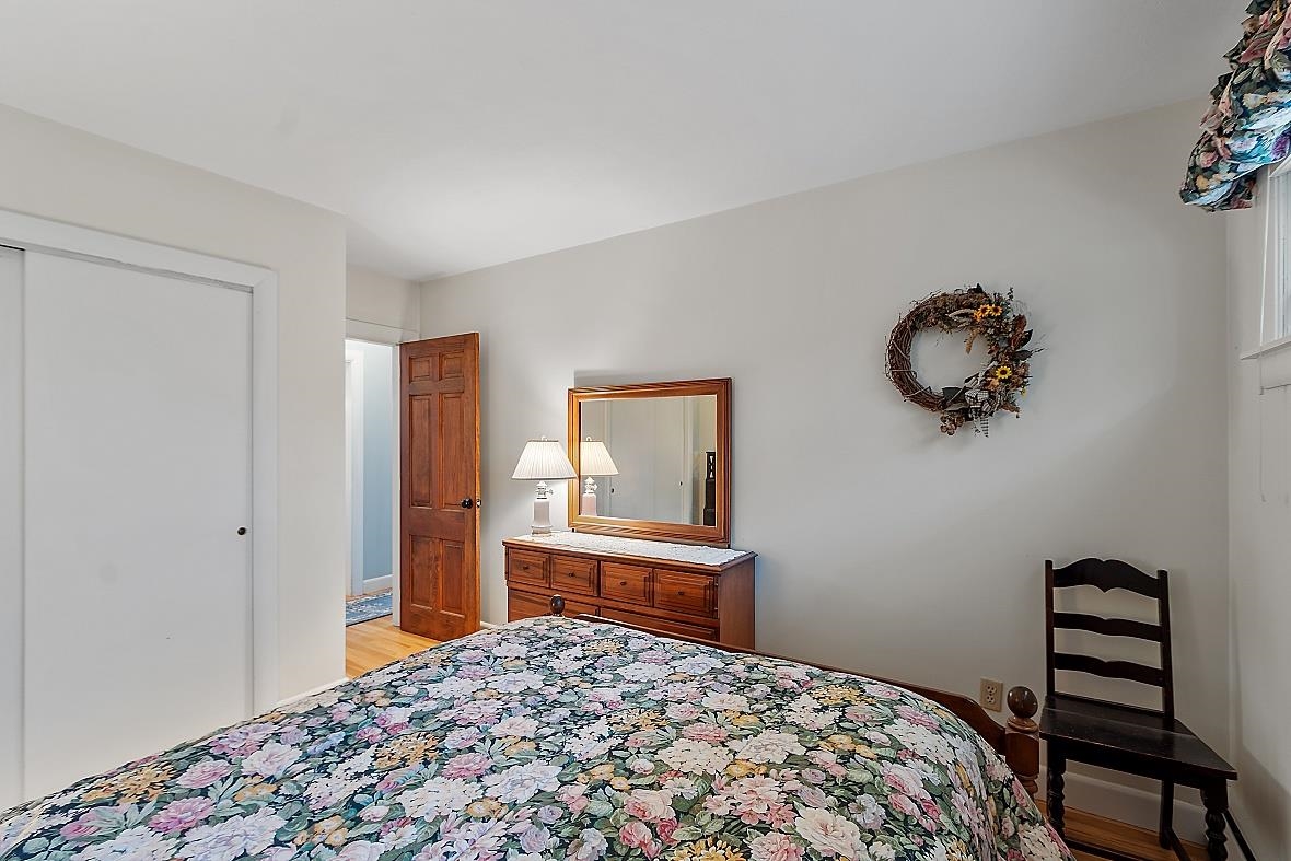 8 Chapman Street Nashua, NH 03060 - Photo 25 of 34
