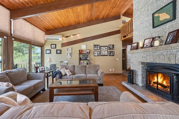 $899,900 | 1023 North Woodstock Road, Southbridge, MA 01550